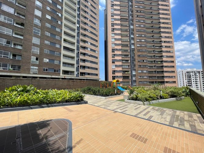 Apartamento de 3 alcobas en venta en Tres Esquinas, Sabaneta, 88 m² · foto 19 de 22