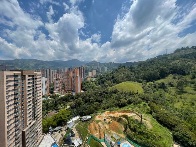 Apartamento de 3 alcobas en venta en Tres Esquinas, Sabaneta, 88 m² · foto 21 de 22