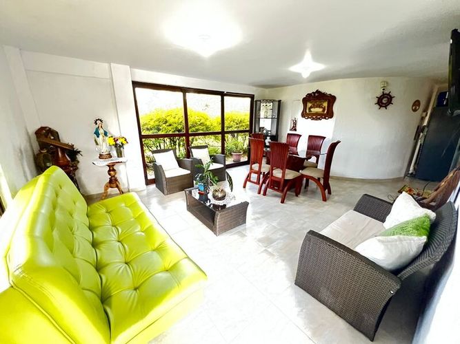 Finca en venta en Guamito, El Carmen de Viboral, 374 m² · foto 4 de 24