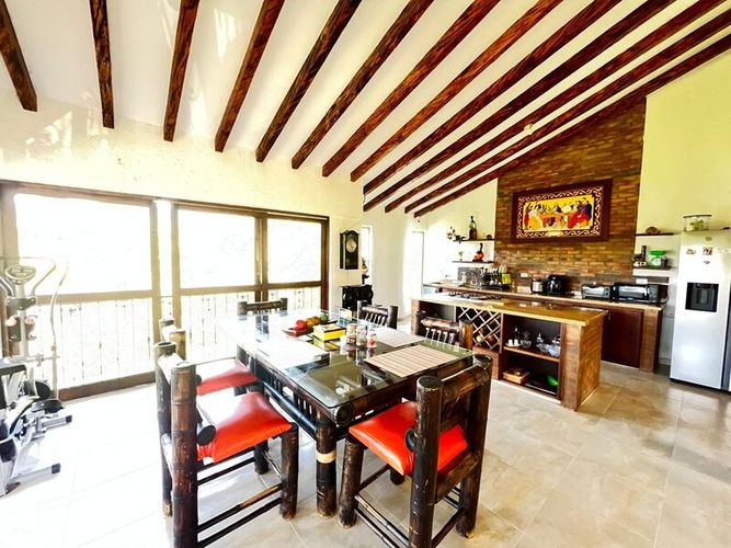 Finca en venta en Guamito, El Carmen de Viboral, 374 m² · foto 6 de 24