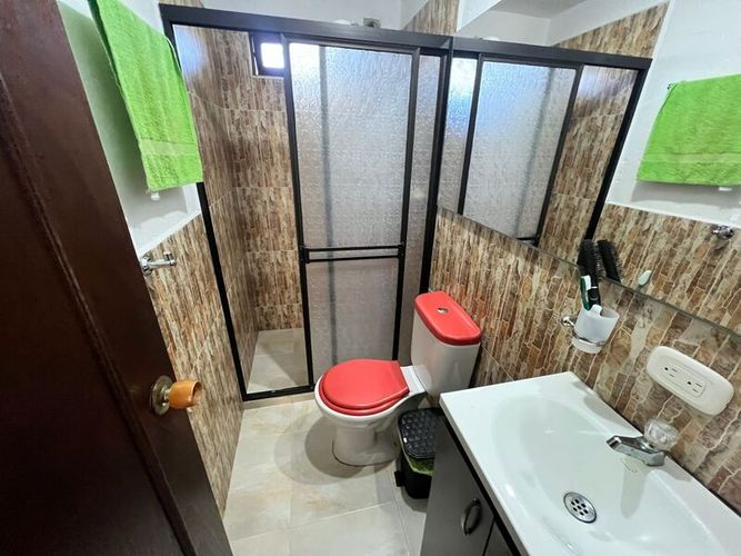 Finca en venta en Guamito, El Carmen de Viboral, 374 m² · foto 16 de 24