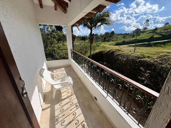 Finca en venta en Guamito, El Carmen de Viboral, 374 m² · foto 17 de 24