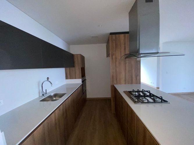 Apartamento de 3 alcobas en venta en San Lucas, Medellín, 140 m² · foto 2 de 9