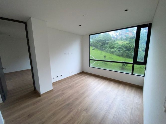 Apartamento de 3 alcobas en venta en San Lucas, Medellín, 140 m² · foto 4 de 9
