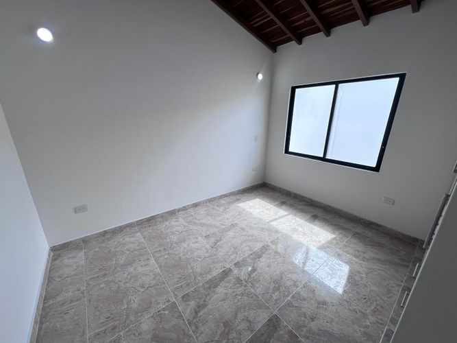 Casa de 3 alcobas en venta en El Tambo, La Ceja, 165 m² · foto 13 de 24