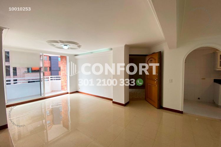 Apartamento de 3 alcobas en arriendo en Laureles, Medellín, 111 m² · foto 5 de 24