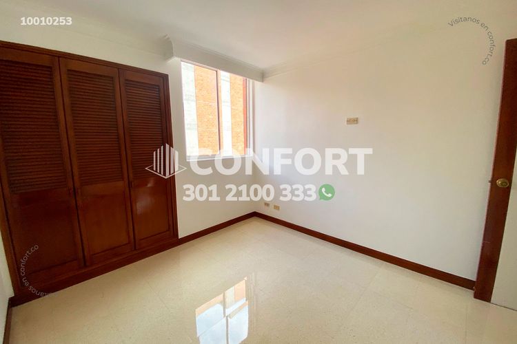 Apartamento de 3 alcobas en arriendo en Laureles, Medellín, 111 m² · foto 13 de 24