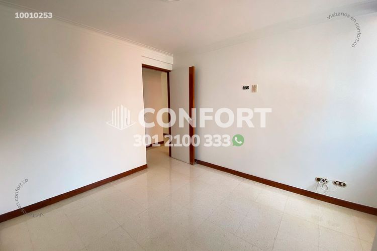 Apartamento de 3 alcobas en arriendo en Laureles, Medellín, 111 m² · foto 17 de 24