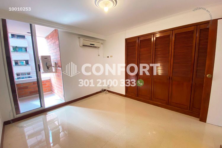 Apartamento de 3 alcobas en arriendo en Laureles, Medellín, 111 m² · foto 21 de 24
