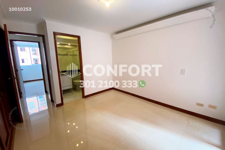 Apartamento de 3 alcobas en arriendo en Laureles, Medellín, 111 m² · foto 20 de 24