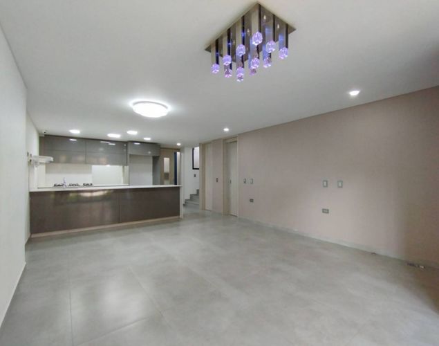 Casa de 3 alcobas en venta en Pantanillo, El Retiro, 220 m² · foto 2 de 23