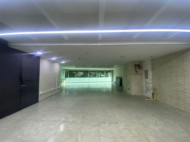 Oficina en venta en El Poblado, Medellín, 172 m² · foto 4 de 4