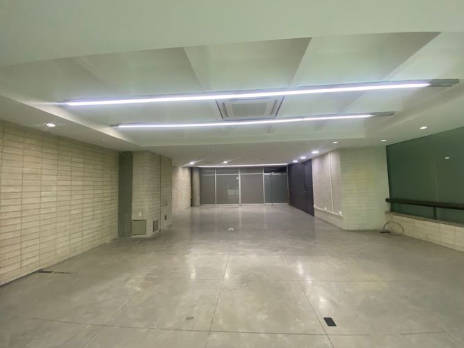 Oficina en venta en El Poblado, Medellín, 172 m² · foto 2 de 4