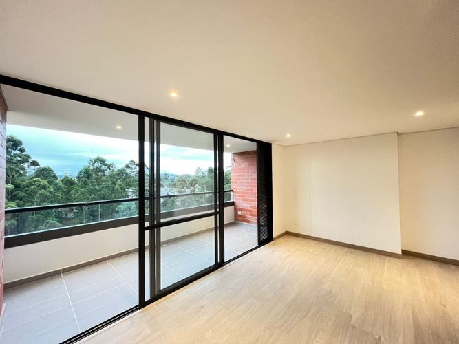 Apartamento de 3 alcobas en venta en San Antonio De Pereira, Rionegro, 91 m² · foto 3 de 24