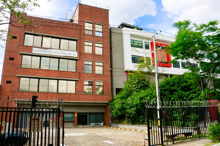 Local en arriendo en San Pablo Guayabal, Medellín, 855 m² · foto 2 de 7