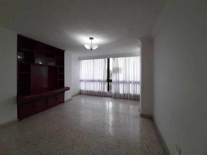 Apartamento de 3 alcobas en venta en La Flora, Cali, 126 m² · foto 7 de 20