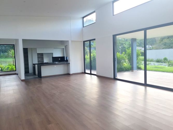 Casa de 4 alcobas en venta en Los Salados, El Retiro, 375 m² · foto 4 de 14