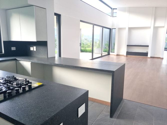 Casa de 4 alcobas en venta en Los Salados, El Retiro, 375 m² · foto 8 de 14