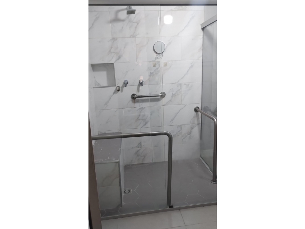 Apartamento en venta en Boston, Medellín · foto 6 de 7