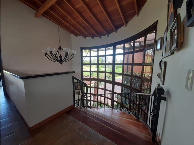 Casa de 6 alcobas en venta en Llano Grande, Rionegro, 487 m² · foto 8 de 21