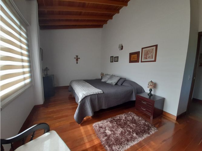 Casa de 6 alcobas en venta en Llano Grande, Rionegro, 487 m² · foto 15 de 21