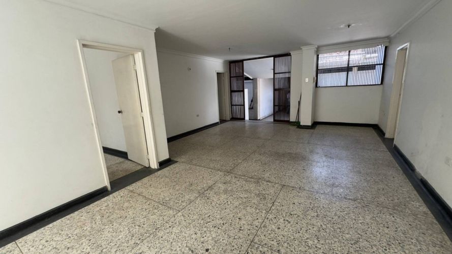 Casa de 5 alcobas en venta en Altico, Neiva, 491 m² · foto 16 de 24