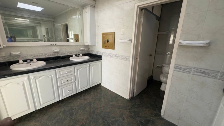 Casa de 5 alcobas en venta en Altico, Neiva, 491 m² · foto 23 de 24