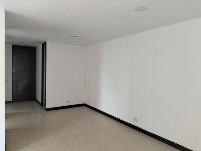 Apartamento de 4 alcobas en arriendo en El Poblado, Medellín, 84 m² · foto 4 de 18
