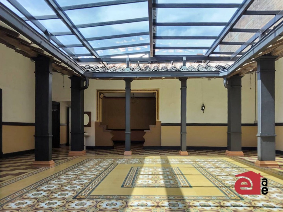 5BR House in Los naranjos (400 m²)