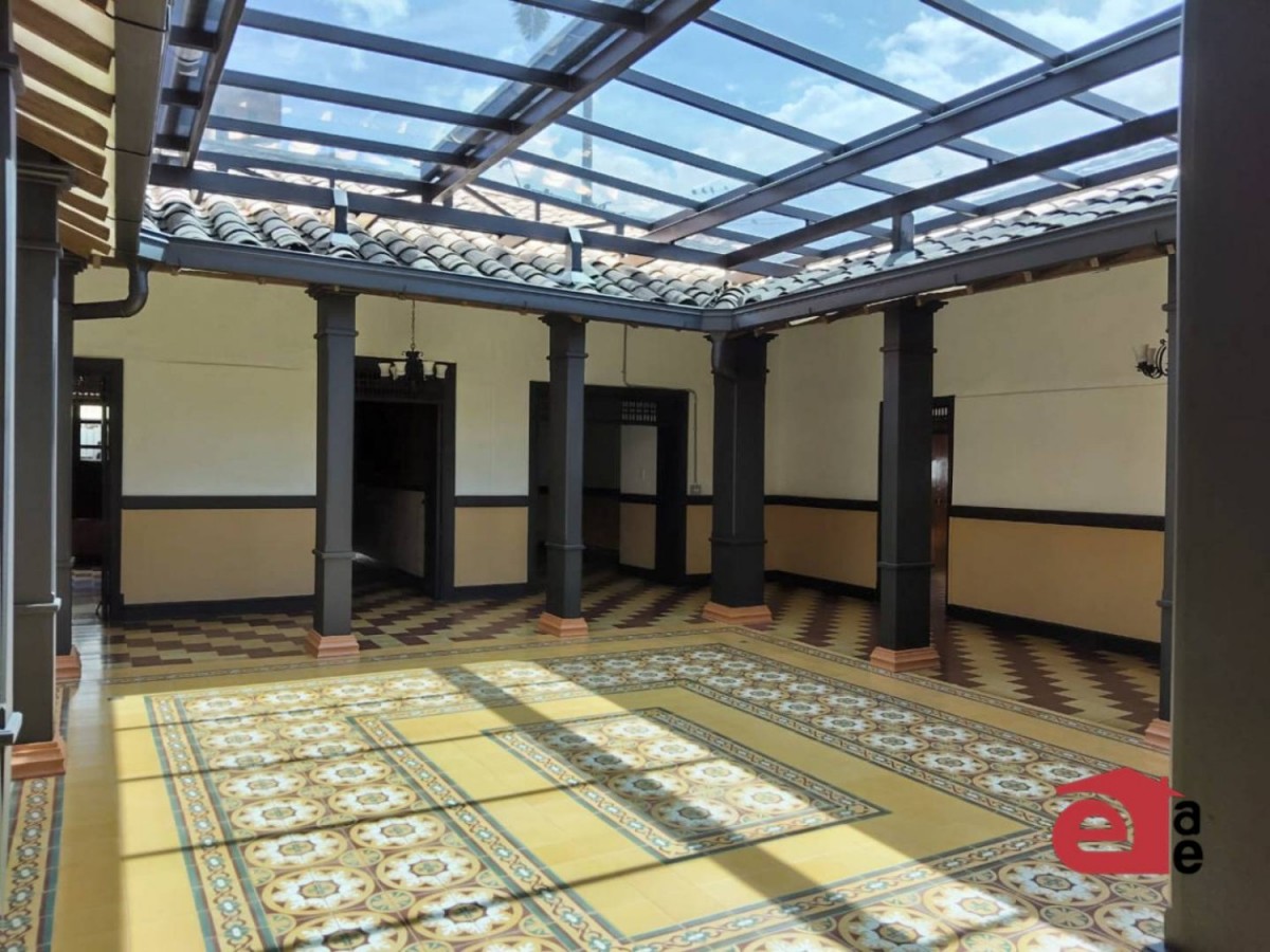 5BR House in Los naranjos (400 m²) - 2