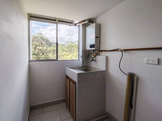 Apartamento de 2 alcobas en venta en Fontibon, Rionegro, 52 m² · foto 14 de 16