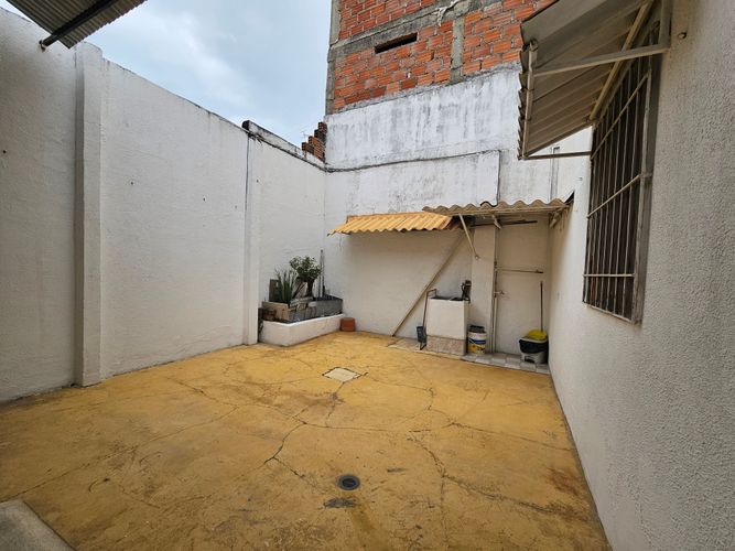 Casa de 5 alcobas en venta en Santander, Girardot, 247 m² · foto 22 de 23