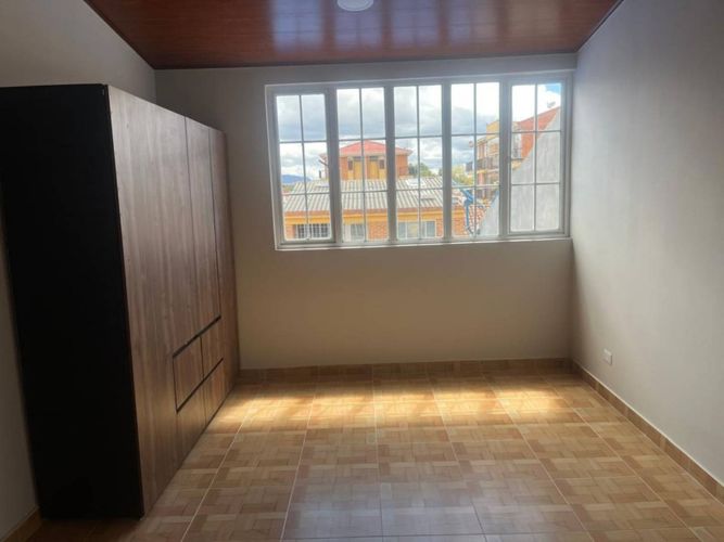 Casa de 7 alcobas en venta en Hacienda Fontanar, Chía, 425 m² · foto 7 de 20