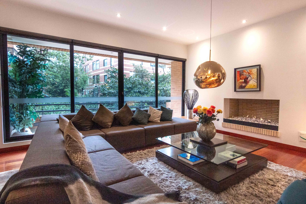 Apartamento en venta en Los Rosales, Bogotá · foto 4 de 24