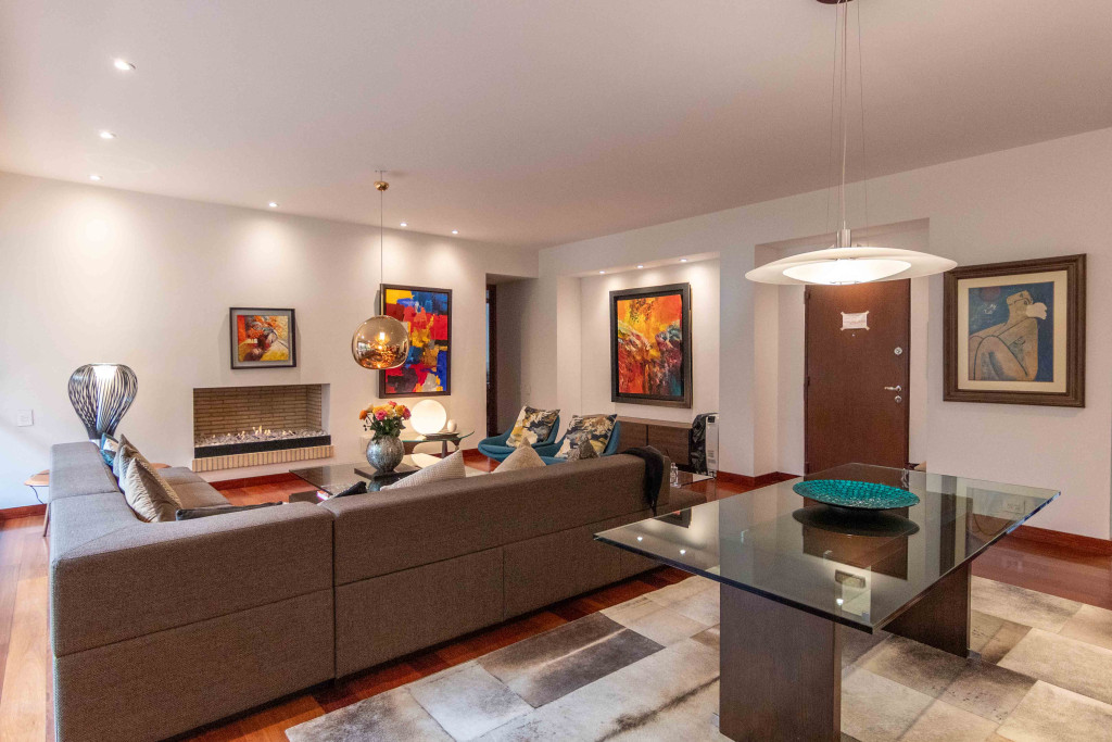 Apartamento en venta en Los Rosales, Bogotá · foto 6 de 24