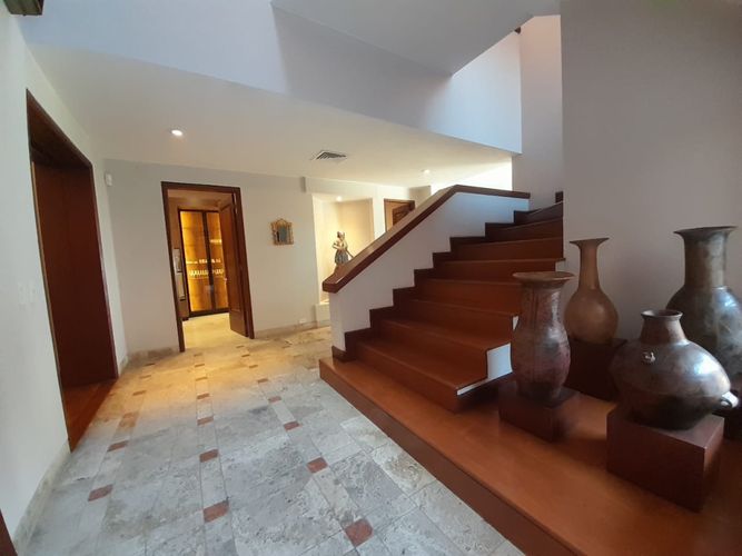 Casa de 5 alcobas en venta en Santa Monica, Cali, 800 m² · foto 16 de 24