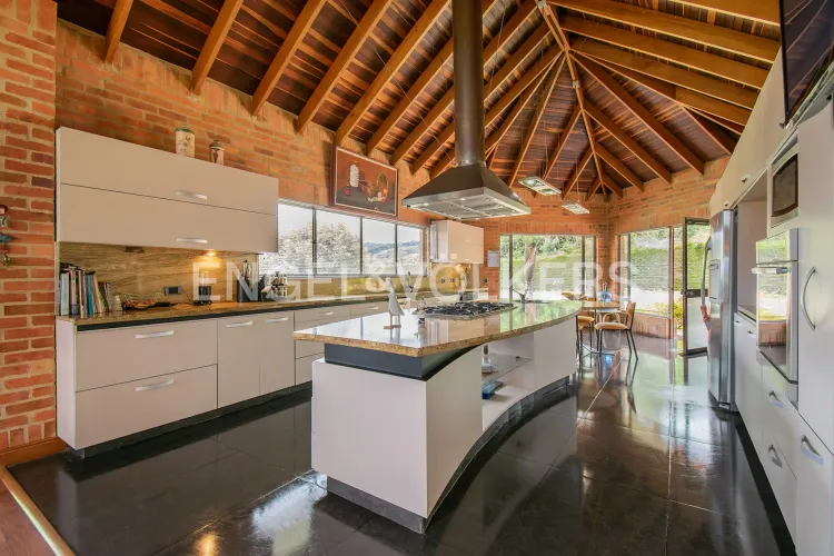 Casa de 5 alcobas en venta en Mercenario, Sopó, 573 m² · foto 8 de 20
