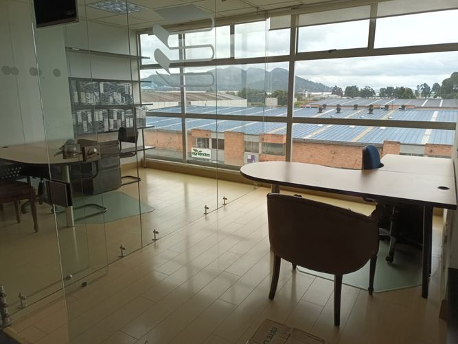 Oficina en arriendo en Siberia, Cota, 725 m² · foto 18 de 24