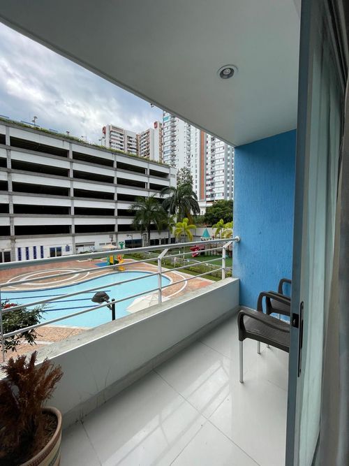 Apartamento de 3 alcobas en venta en Versalles, Floridablanca, 92 m² · foto 5 de 16