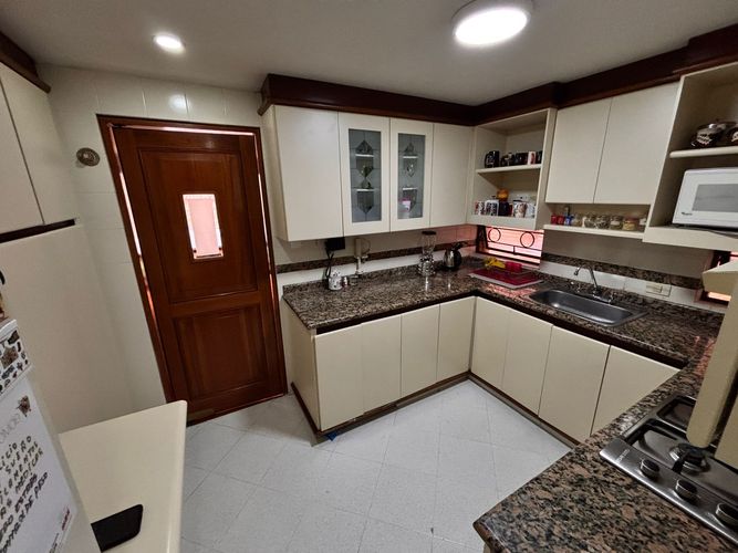 Apartamento de 3 alcobas en venta en Altos De Suba, Bogotá, 151 m² · foto 8 de 24