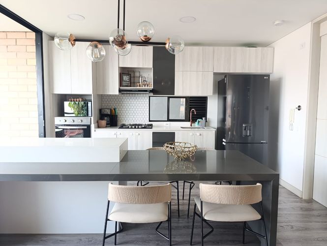 Apartamento de 2 alcobas en venta en Castropol, Medellín, 92 m² · foto 7 de 19