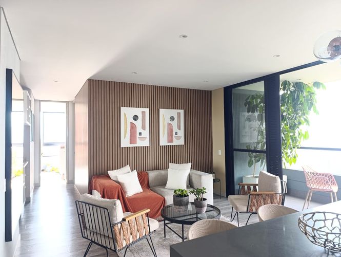 Apartamento de 2 alcobas en venta en Castropol, Medellín, 92 m² · foto 2 de 19