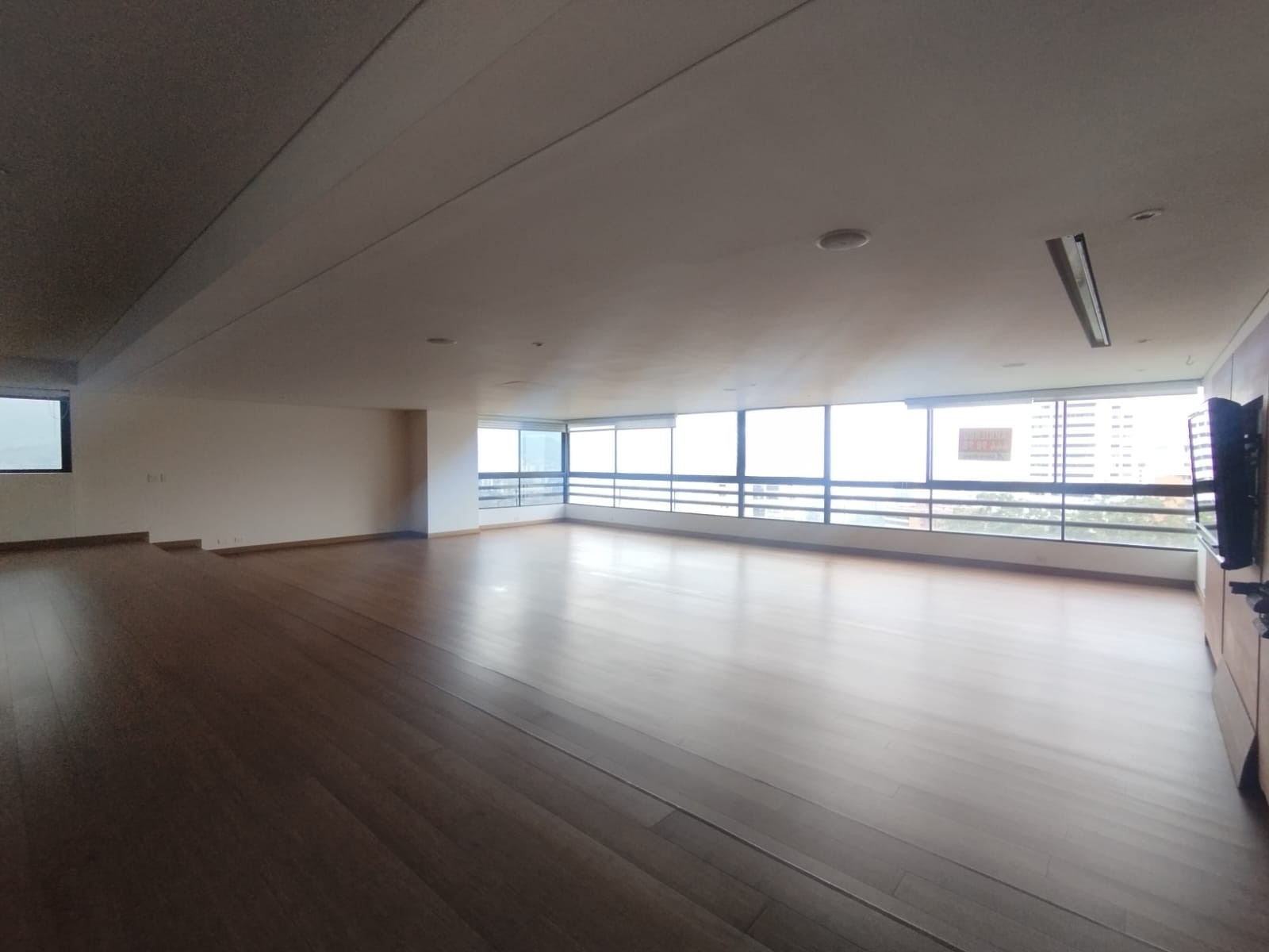 Apartamento en arriendo en Urbanización Las Cumbres, Medellín · foto 4 de 20