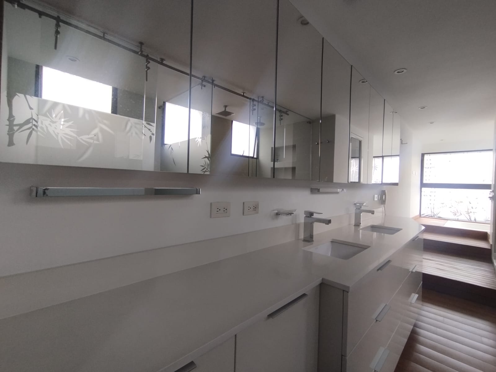 Apartamento en arriendo en Urbanización Las Cumbres, Medellín · foto 7 de 20