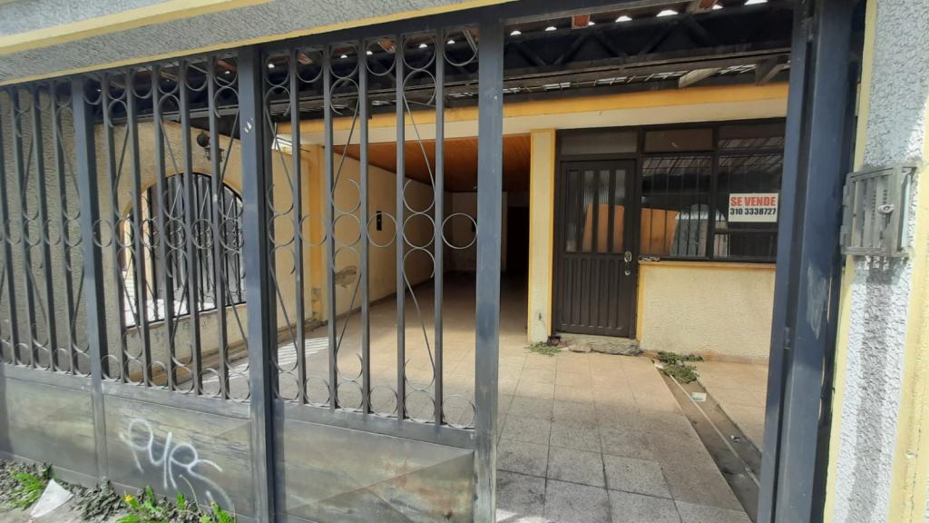 Casa en venta en Barrios Unidos, Bogotá · foto 2 de 17