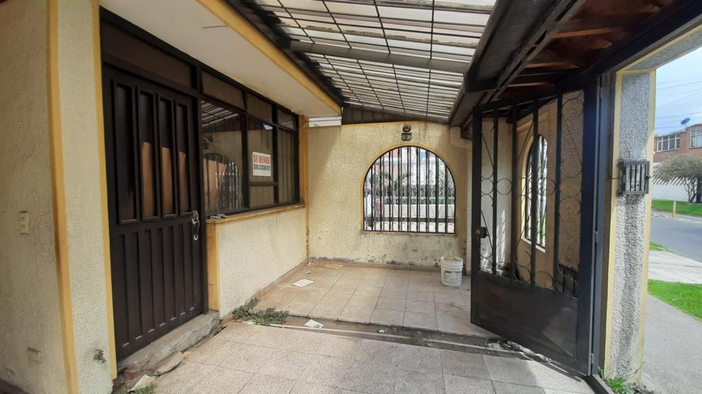 Casa en venta en Barrios Unidos, Bogotá · foto 3 de 17