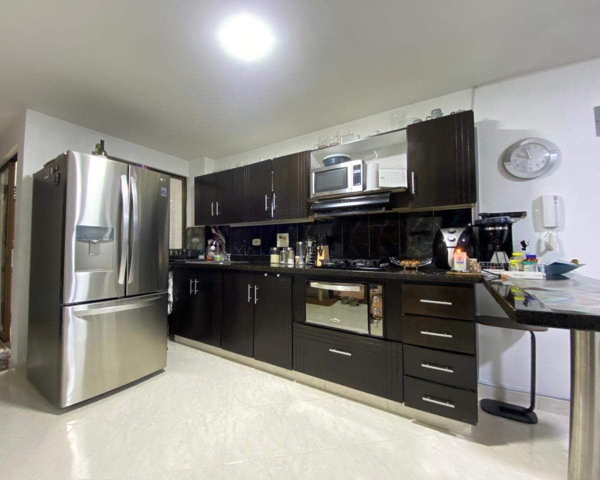 Apartamento en venta en La Magnolia, Envigado · foto 4 de 13