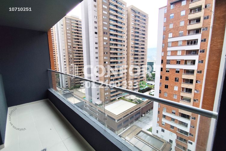 Apartaestudio en arriendo en Ciudad Del Río, Medellín, 50 m² · foto 5 de 24