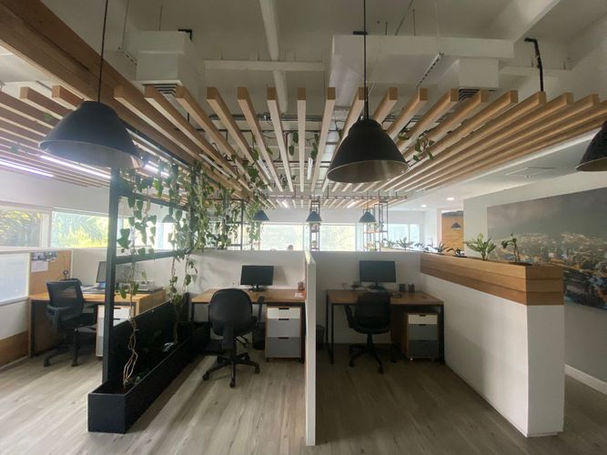 Oficina en arriendo en El Poblado, Medellín, 105 m² · foto 2 de 5
