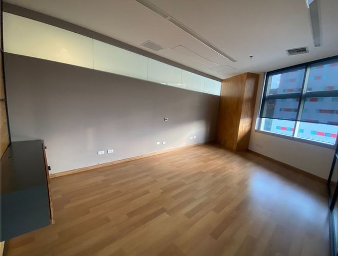 Oficina en arriendo en Alejandría, Medellín, 78 m² · foto 3 de 13
